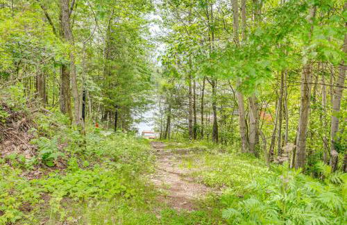 Northwood Tours Escape with Boat Dock Access! - Foto 27