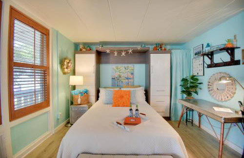 Chic Virginia Beach Retreat - Pool, Steps to Beach - Photo 6