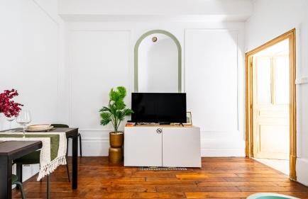 Appartement cosy avec terrasse, accès gare Dijon à pied - Foto 11