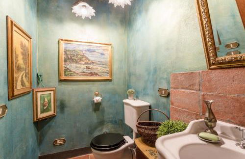 La Dimora dei Conti, Indulge in a Country Farmhouse Apartment with Jacuzzi Facing the Town! - Foto 73