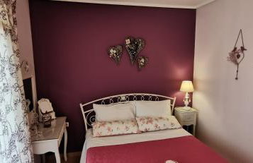 Iris Deluxe Suites 1 - Photo 6