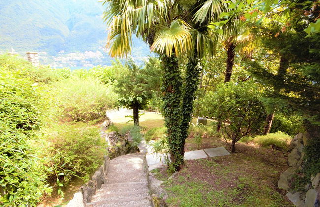 Villa Oliveto with Pool and Lake view - Photo 52