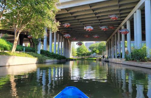 Fyrebird Place - Industrial Loft with Pavilion & Yard - Foto 54