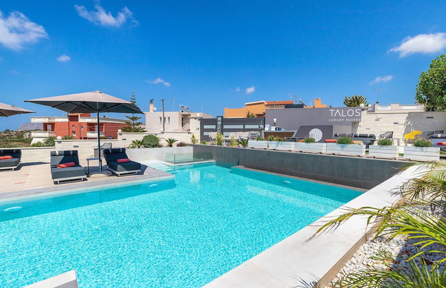 Talos Luxury Suites - Photo 72