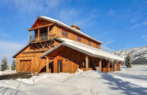 The Barn at Dancing Deer Ranch in Bedford - Photo 42