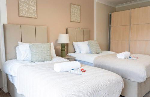 Station Road Stays - Photo 1