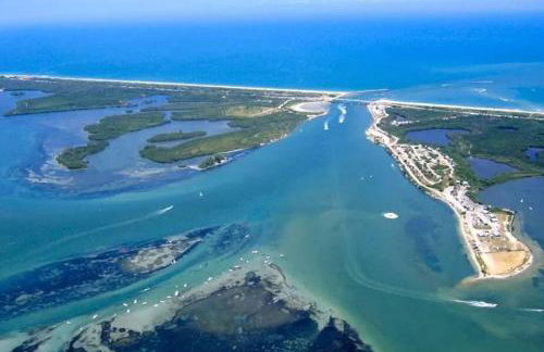 Beach Paradise Getaway - 200ft from Beach! - Foto 4