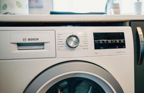 Modern Spacious Home - Parking - Sleeps 6 - minutes from the A1 & the Races - Foto 14