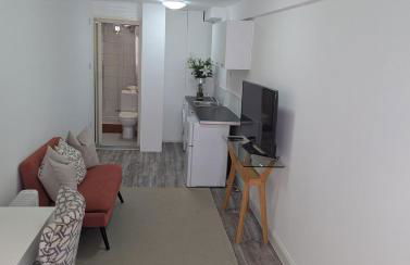 Lakeside studio - Photo 1