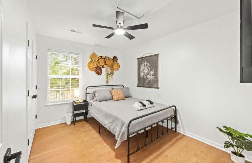 MiniGolf, HotTub, FirePit, PetFriendly, Sleeps 8 - Foto 10