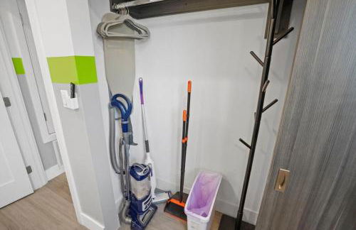 A- Stylish and Comfy NoHo Retreat- 5 Star Area, Hot Tub - Foto 26