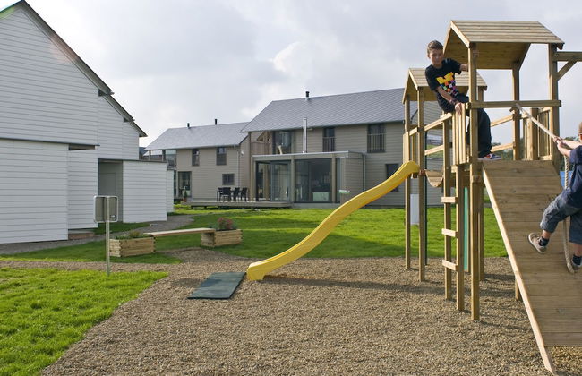 Comfortable Villa With Stove, Located in a Lake Area - Foto 18