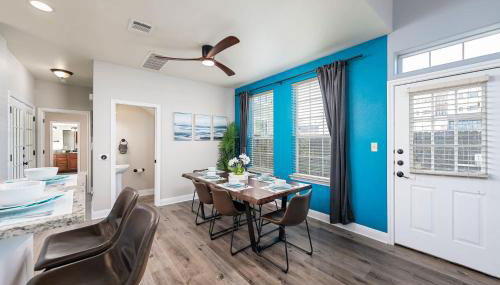 Upstay Stylish 4BR Getaway in Vibrant East Austin - Foto 3