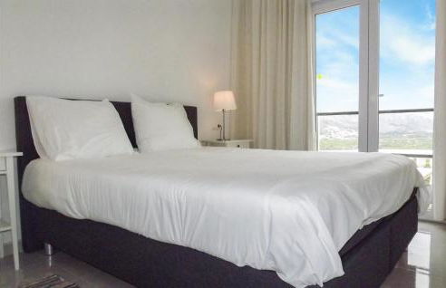 Awesome Home In Trullent - Foto 9