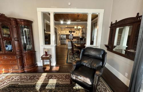 Blueberry Bungalow - Locally Run! Enjoy our PS5! - Foto 3