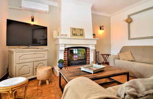 4 Bedroom Lovely Home In Bellegarde - Foto 18