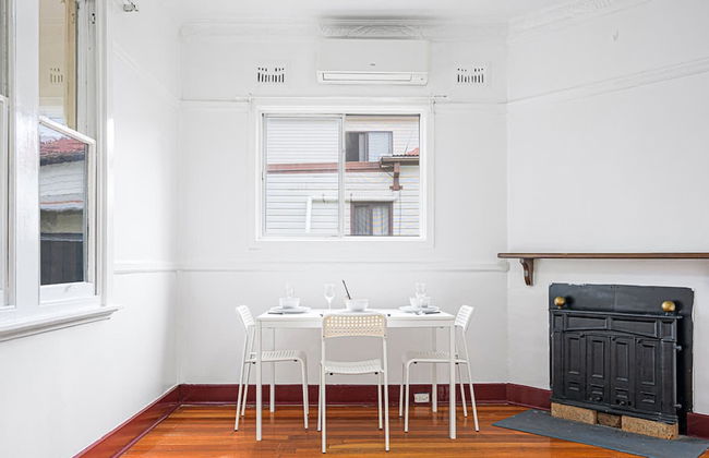 Metawise/parramatta Cozy Room With Furniture Wifi - Photo 5