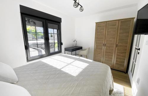 Petite Mansion - Photo 2