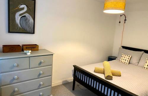 Holly Tree Cottage - 3 bedrooms and large garden with optional glamping double outside - Foto 20