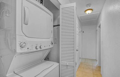 Cozy Beach Walk Home 3BR 2BA + Priv Yard + SmartTV - Foto 16