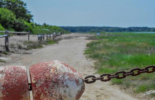 5 Min to Beach Yard w Fire Pit - Foto 33