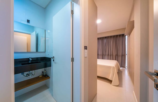 814 - Aluguel Apto 2 suítes Bombinhas SC - Foto 2