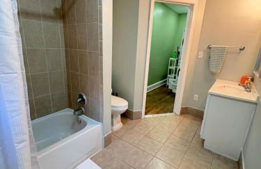 3 Bedrooms 4 Beds 2 Bathroom Single Family Home 5 Minutes to Quantico - Foto 11