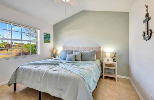 Spacious Canal-View Home with Pool and Game Room - Foto 38