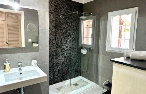 Stylish Ibiza Villa Near Beaches Private Pool & Lush Garden - Foto 29