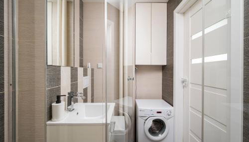 Rondo ONZ Modern Apartment by BookingHost - Foto 5, Shower