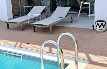 Cozy Romantic Studio with Pool & Sea View Rastoni - Foto 1