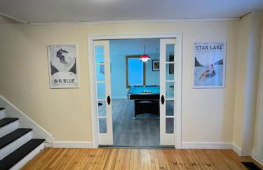 3,000 Sq Ft Historic Colonial Minutes from Okemo with Direct VAST Trail Access - Foto 10