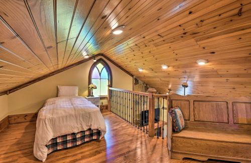 Clarkesville Ranch Cabin with Screened-In Porch! - Foto 20