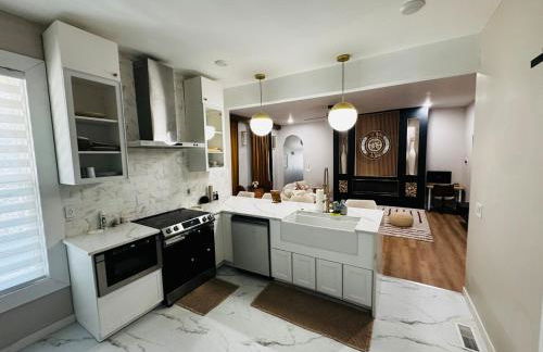 Downtown Cincinnati Boutique at Newport 3BR with 100in Cinema TV - Foto 73