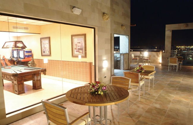 Excelsior Luxury Apartments - Photo 12