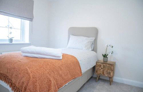 5 Swiftsure - Stunning 4 Bed Home, free parking - Foto 4