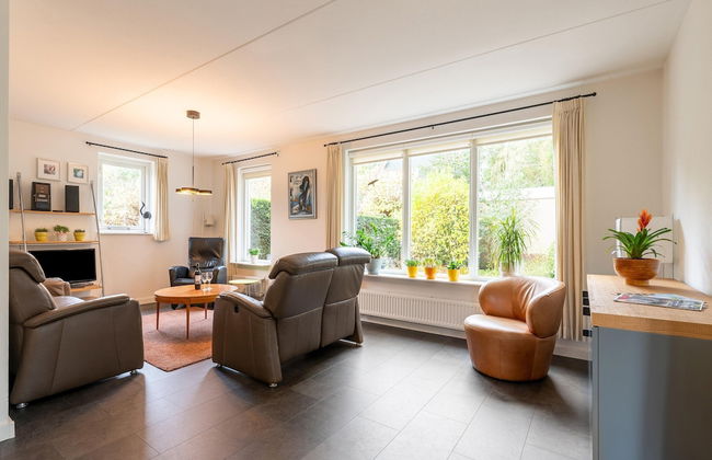 Free Holiday Home With big Garden - Photo 17