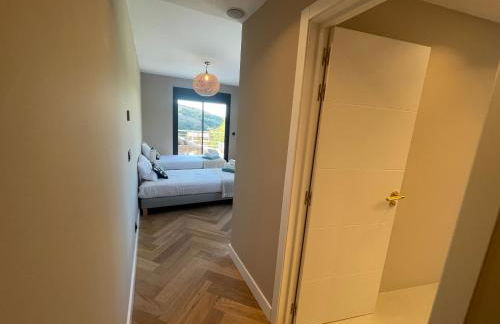 ULTIMATE LUXURY DREAM VILLA with 7 BEDROOMS, GYM, SPA and INFINITY POOL - Photo 48