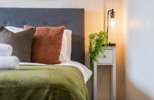 Spacious 3-Bed Home with Driveway Parking - Gloucester - Foto 38