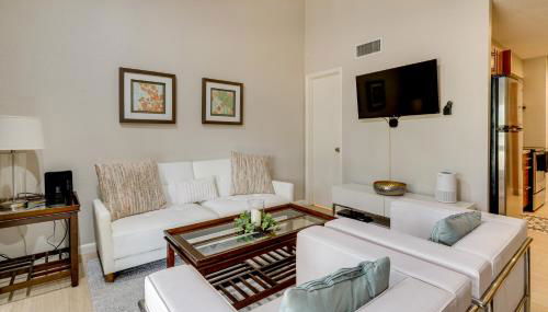 Golf, Swim and Dine! Condo with Lake Conroe Access - Photo 5