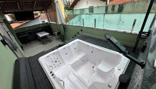 Casa central ampla e moderna c/ Jacuzzi - Foto 1