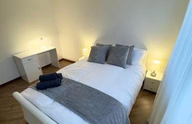 Spacious City Centre Apartment - Photo 8