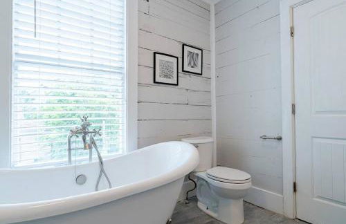 Historic and charming duplex in desirable midtown, close to the beach and strand - Foto 53