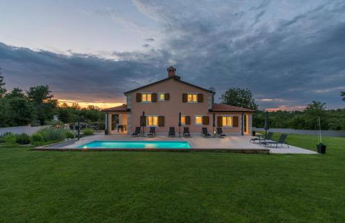 Villa Karmen - Photo 12