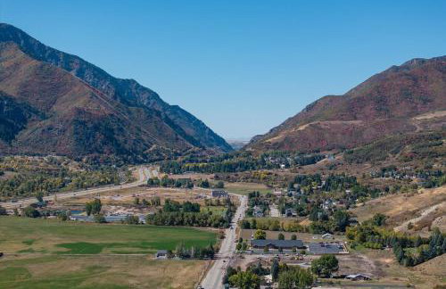 Wasatch Peak Chateau Unit A with Pool and Hot Tub - Foto 43