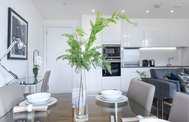 Millharbour Residences - Photo 6