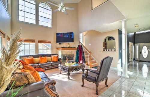 Upscale Home with Views and Game Room! - Foto 3