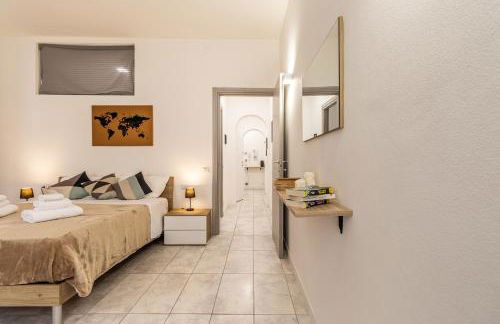 [CA 'PICO WITH WIFI]-few steps from center - Photo 12