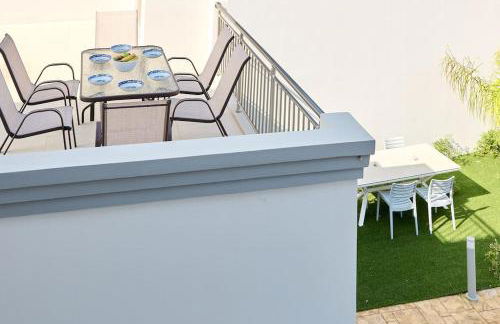 New cozy apartments in Crete Coast with pool and dining area - Photo 64