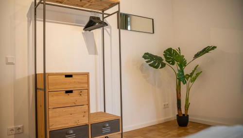 RR - Modern Apartment 53qm - Balcony - Lift - Foto 5, wardrobe